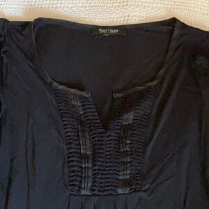 Women’s embroidered, vneck area, black 3/4 length tshirt